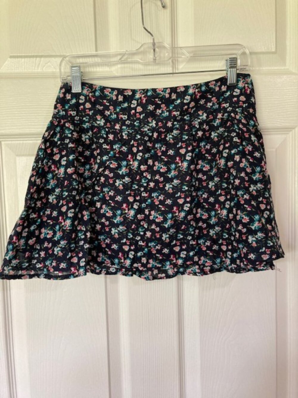 Aeropostale Navy Blue Ditsy Floral Print Mini Skirt M Casual Boho Coquette